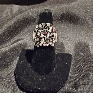 Paparazzi Silver and Black Floral Ring